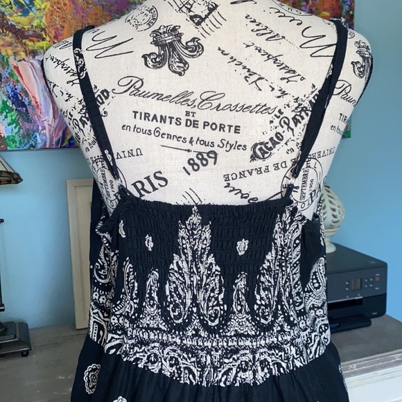 Cassee’s Sundress. Black & white print w/adornments. Fully lined. 100% cotton. - Picture 3 of 12